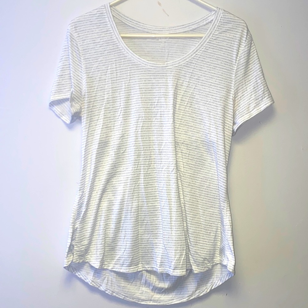 Cutout open back workout shirt